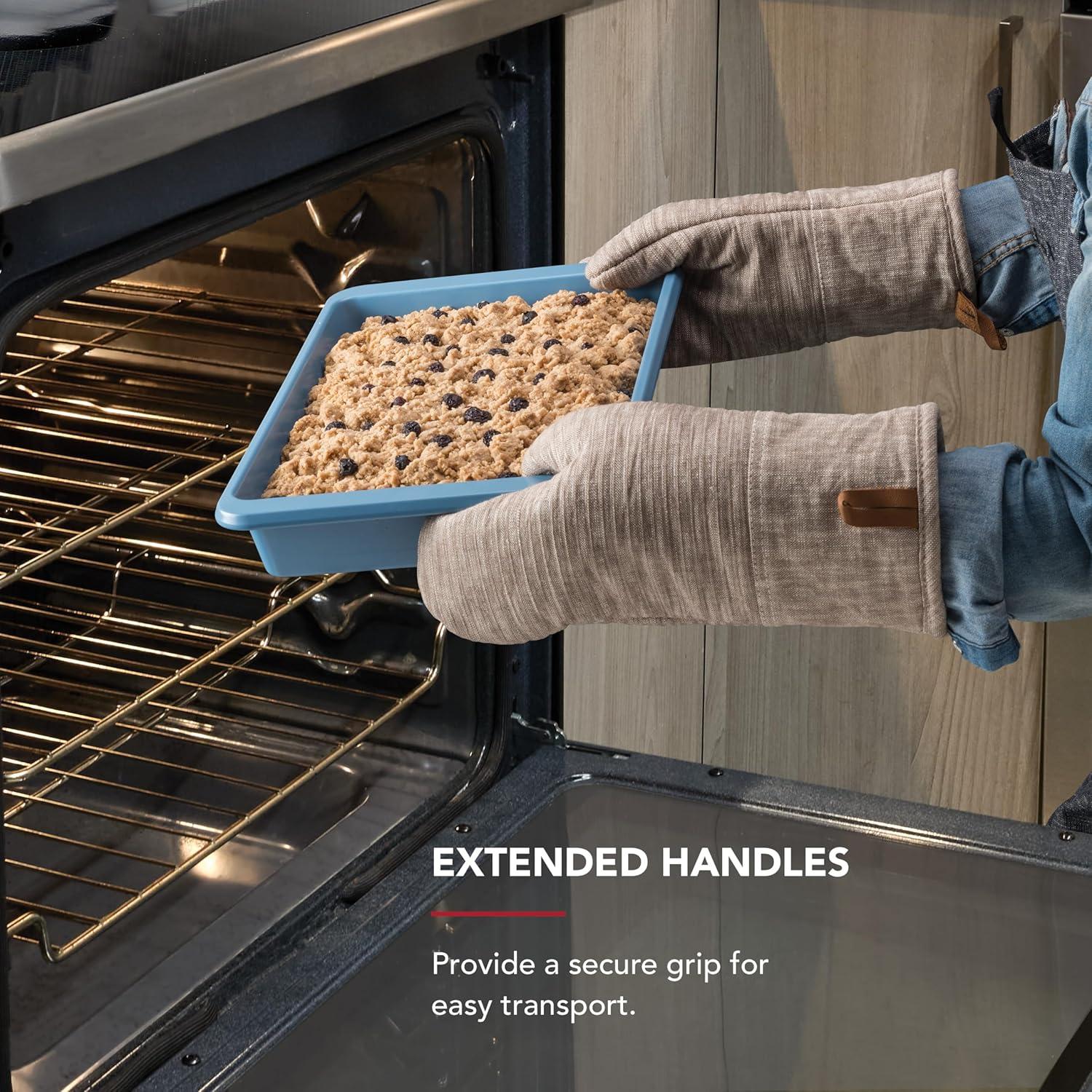 imageKitchenAid Nonstick Swiss Engineered Aluminized Steel Cake Pan Dishwasher Safe Pistachio 9 x 13 InchBlue Velvet