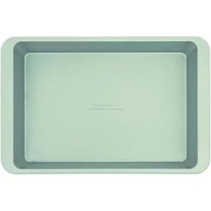 KitchenAid Nonstick Swiss Engineered Aluminized Steel Cake Pan, Dishwasher Safe, Pistachio, 9 x 13 Inch(Pistachio)