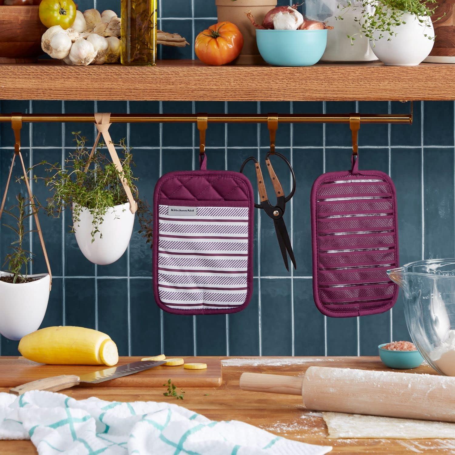 imageKitchenAid Albany Pot Holder 2Pack Set Aqua Sky 7quotx10quotBeet