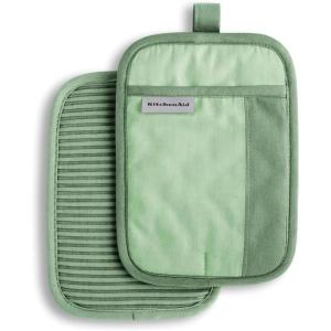 KitchenAid Beacon Two-Tone Non-Slip Pot Holder Set, Cool Grey/Frost Grey, 7″x10″, 2 Piece(Pistachio/Graphite Green)