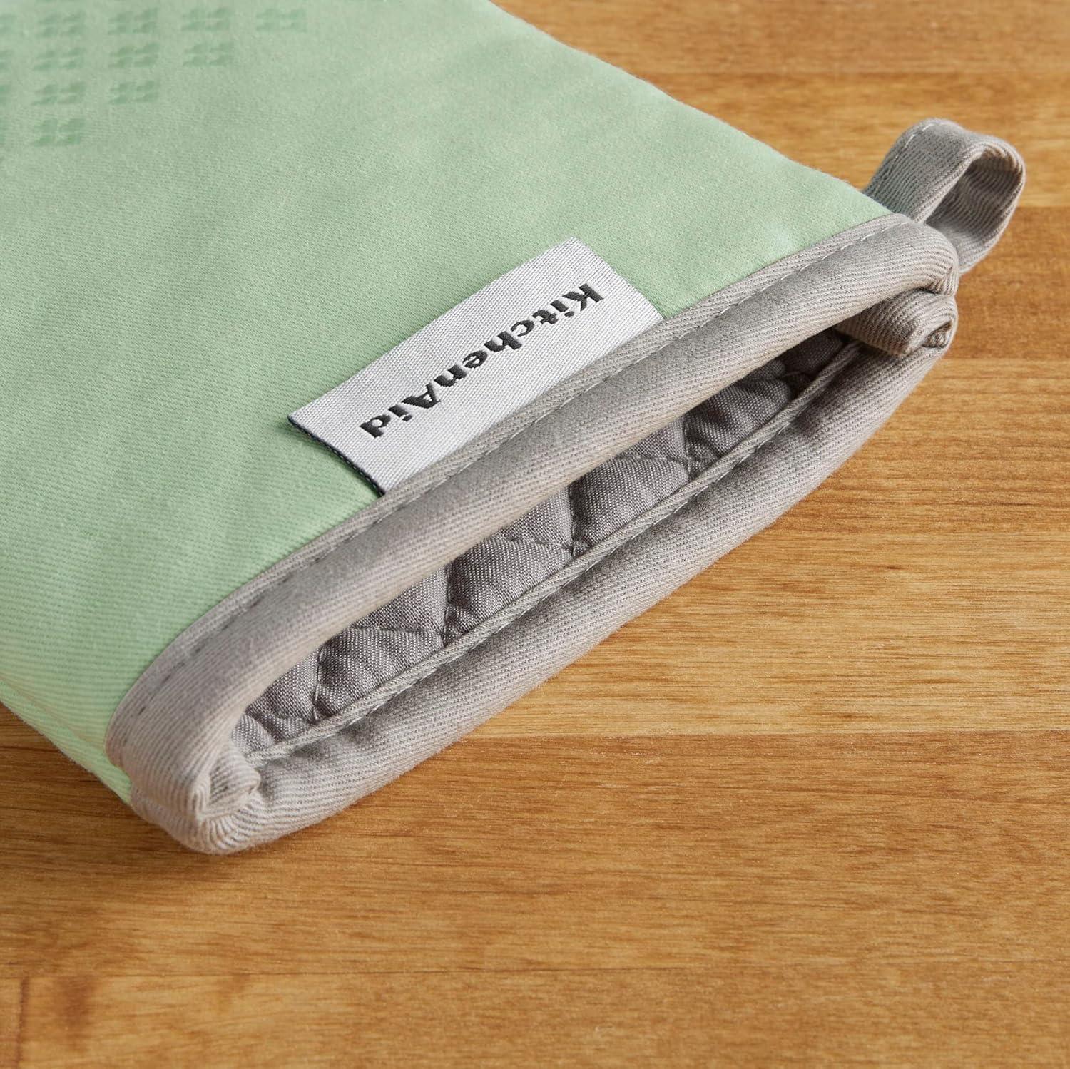 imageKitchenAid Asteroid Oven Mitt Set 7x125 Pistachio Green 2 PiecePistachio Green