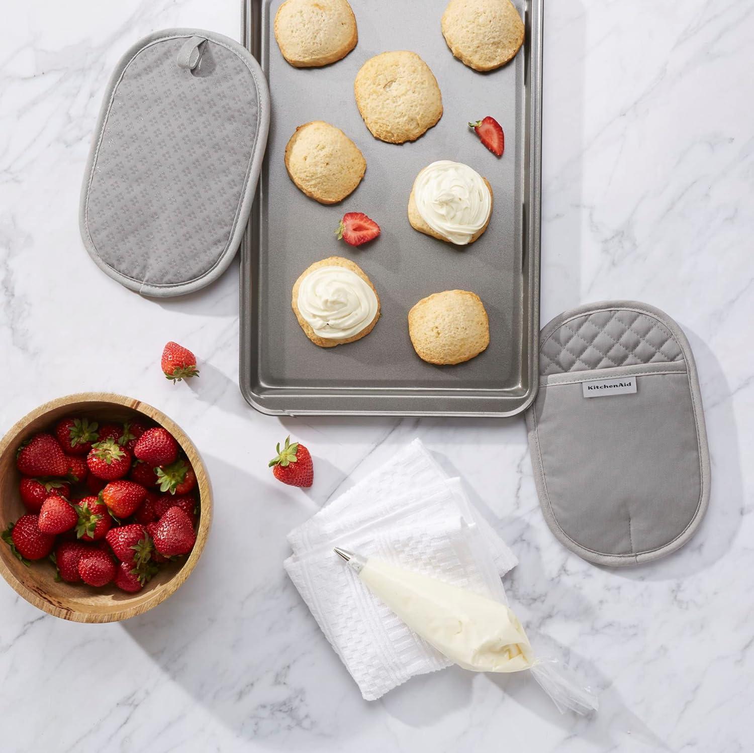 imageKitchenAid Asteroid Pot Holder 2Pack Set Charcoal Grey 65x10Gray